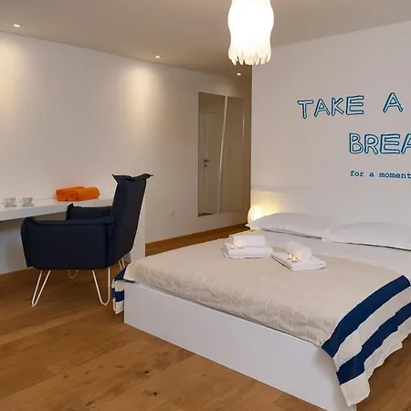 Vakantiehuis Seaside Family Friendly House With A Swimming Pool Bol, Brac - 14239
