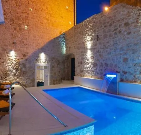 Дом отдыха Seaside Family Friendly House With A Swimming Pool Bol, Brac - 14239