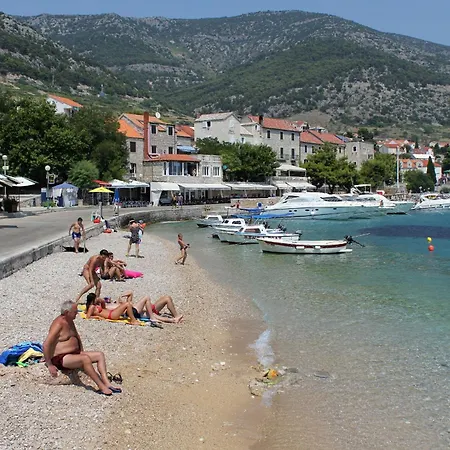 Seaside Family Friendly House With A Swimming Pool Bol, Brac - 14239 Дом отдыха *
