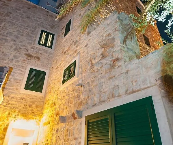 Seaside Family Friendly House With A Swimming Pool Bol, Brac - 14239 Дом отдыха *