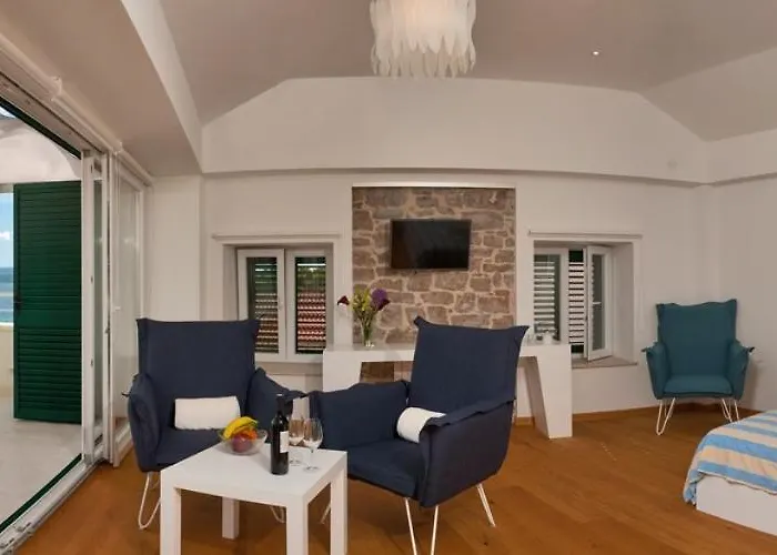 Seaside Family Friendly House With A Swimming Pool Bol, Brac - 14239 *