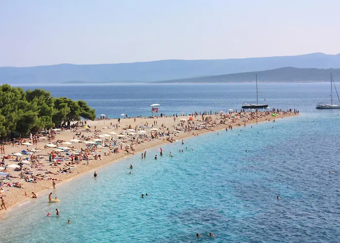 Seaside Family Friendly House With A Swimming Pool Bol, Brac - 14239 Дом отдыха